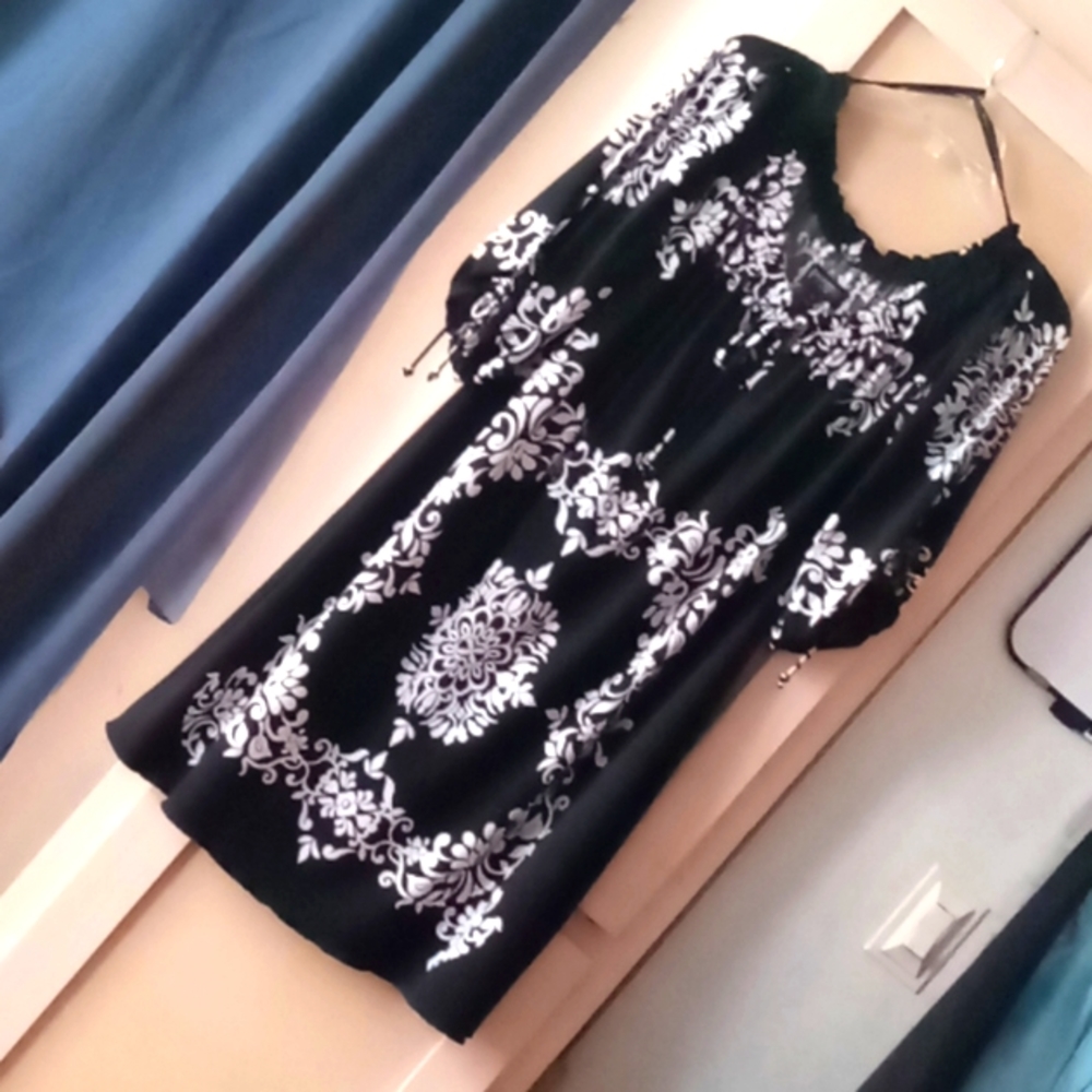 Off the shoulder half sleeve midi dress